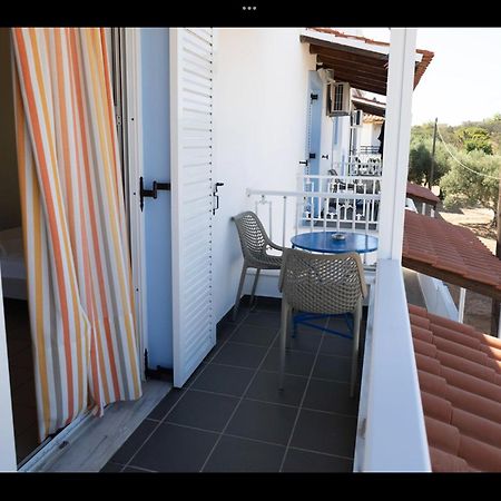 Papoulias Rooms Elafónisos Exterior foto