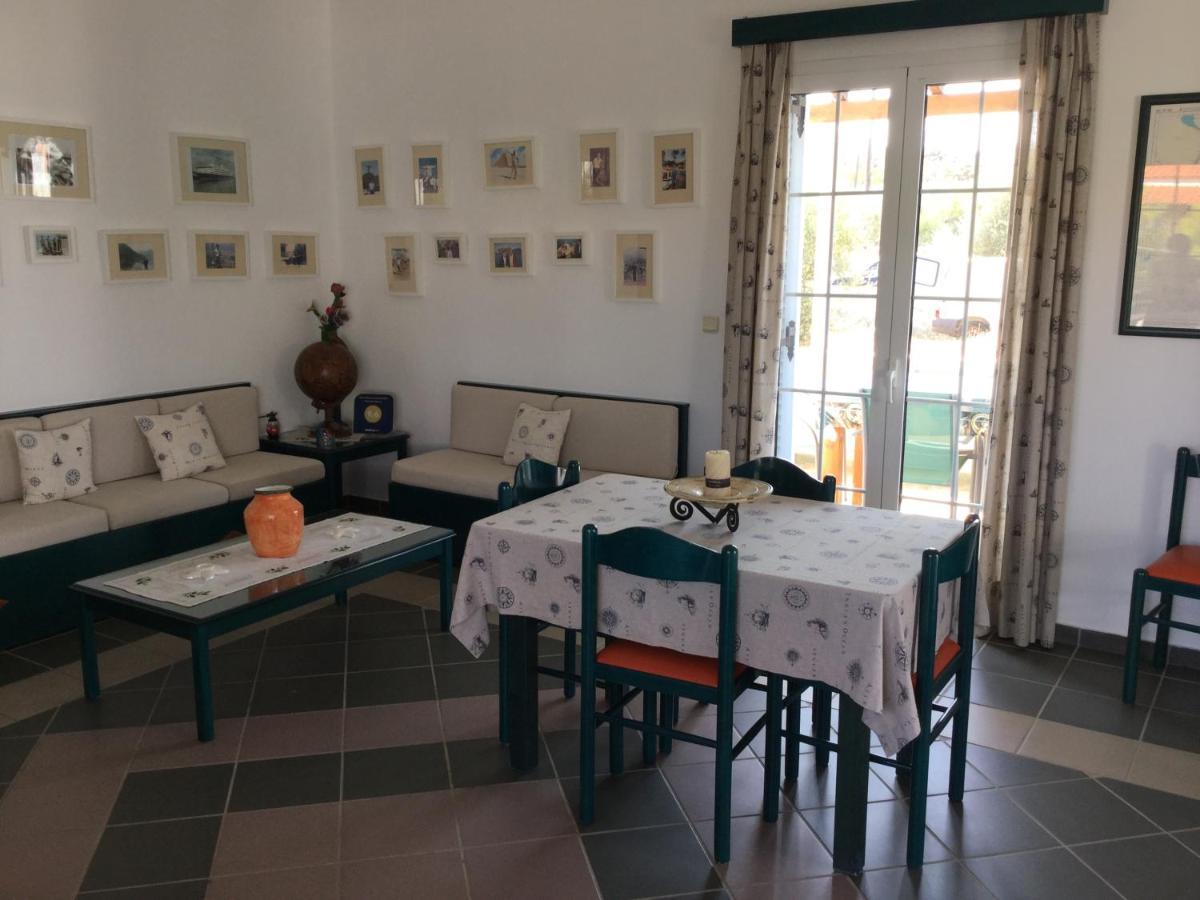 Papoulias Rooms Elafónisos Exterior foto